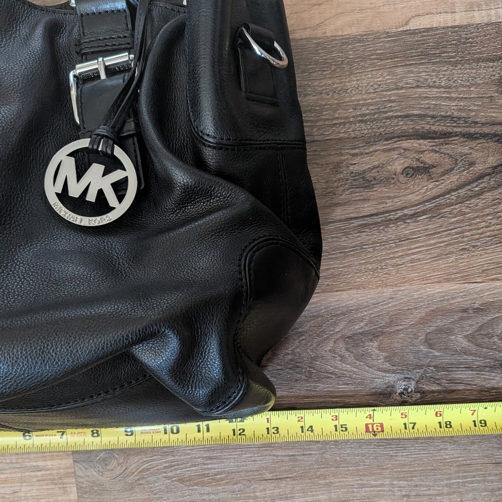 Michael Kors Grayson Black Leather Handbag Silver Hardware - Picture 14 of 16